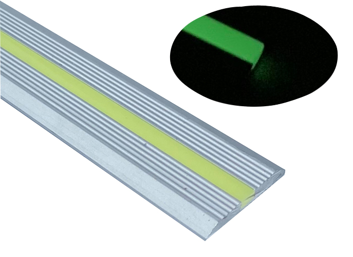 glow in the dark stair nosing (4)
