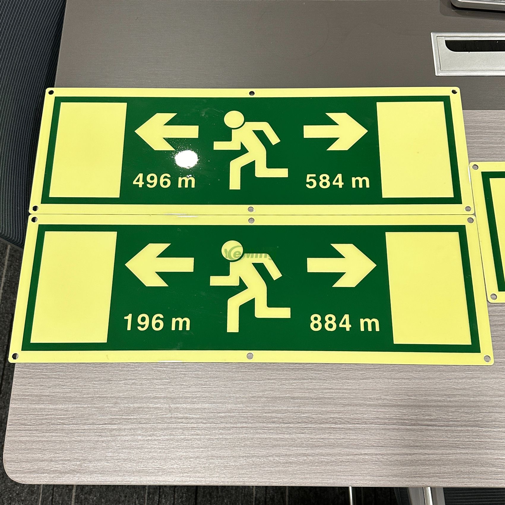 Custom Tunnel Safety Warning Signs Glow in The Dark Photoluminescent Signs