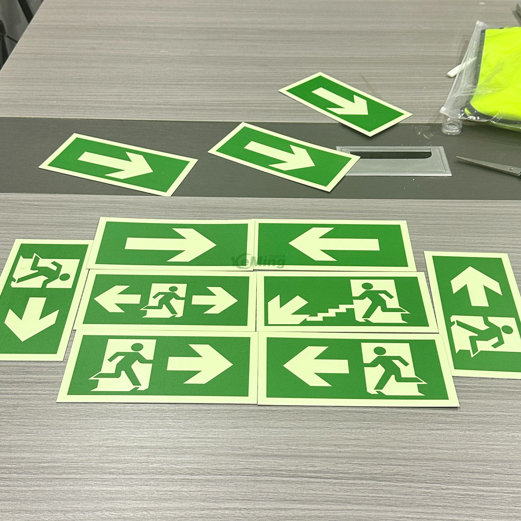 Glow in the dark fire exit sign sticker emergency luminous warning sign photoluminescent fire evacuation sign