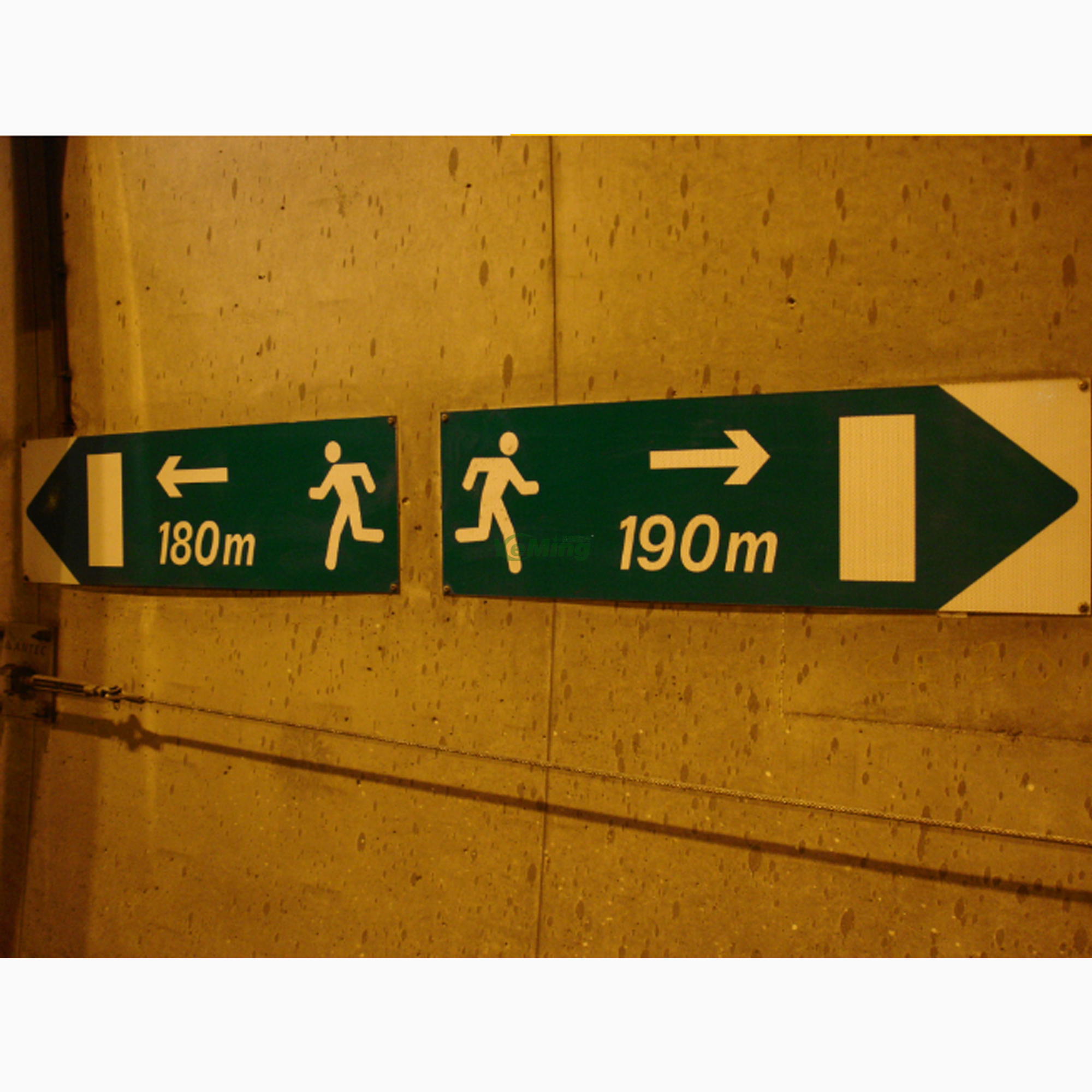 Wholesale Photoluminescent Tunnel Signage Glow in The Dark