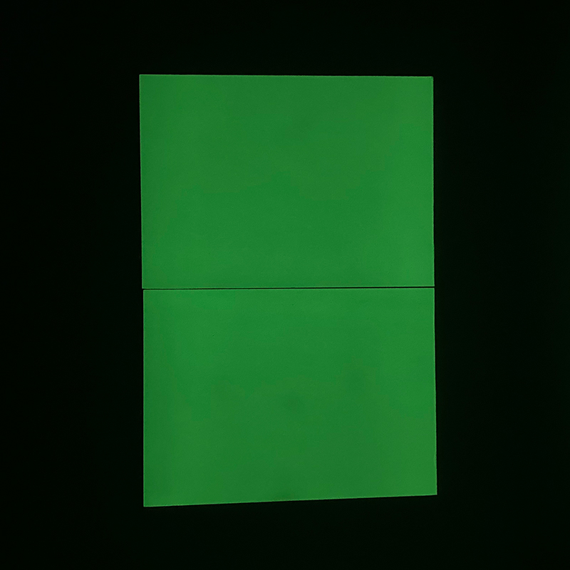 glow in the dark sheet (4)