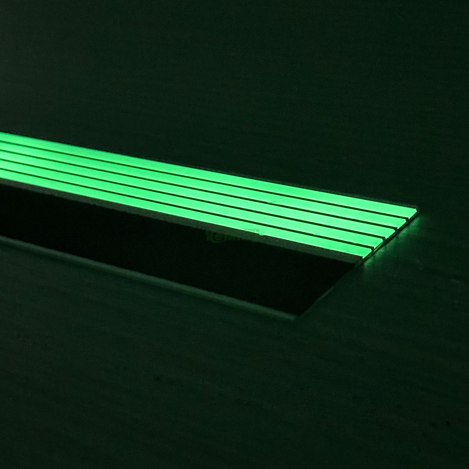 Black Aluminum Stair Nosing Glow in The Dark Strips for Stairs 